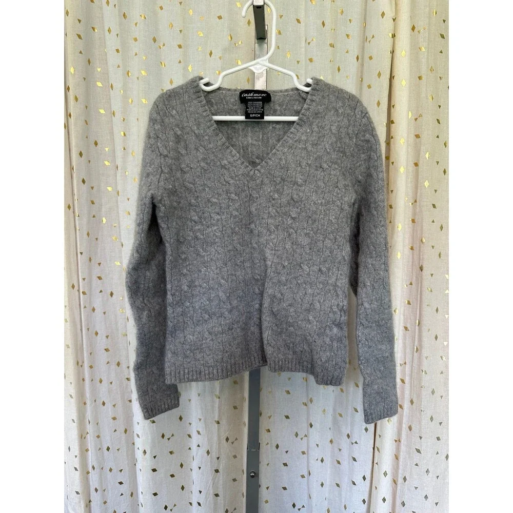 Lord & Taylor Luxury Girls Cable Knit V-Neck Pullover 100% Cashmere Sweater S